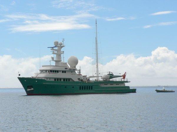 7- Un yacht d'exploration prive 